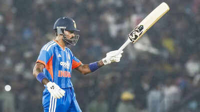 1766379524 hardik pandya.jpg