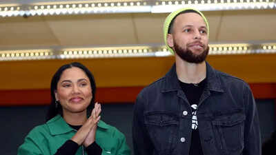 1767195884 ayesha curry and stephen curry.jpg