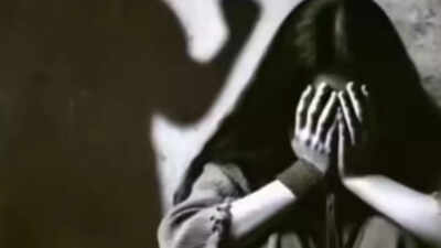 After the womans cries for help bystanders at the railway station raised an alarm prompting railway.jpeg