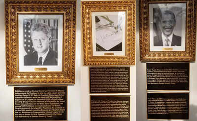 Clinton biden and obama.jpg