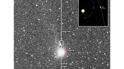 Comet 3iatlas reveals glowing coma plasma and dust tails from esas juice mission navcam early images.jpeg