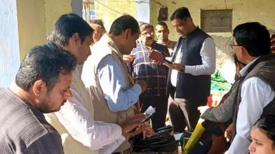 Ghaziabad and noida administrations have released lists of absent shifted or deceased voters for pub.png