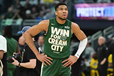 Giannis antetokounmpo stirred trade rumors.jpg