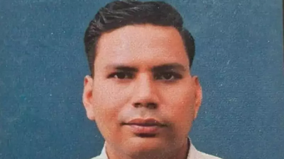 Headmaster on sir duty dies of heart attack.jpg