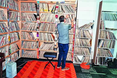 Ozs uwa to open tech campus in chennai business in mumbai.jpg