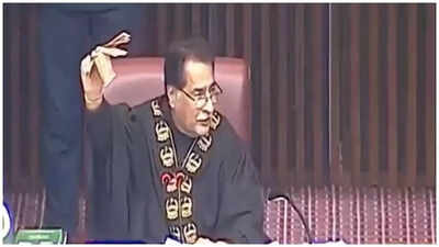 Pakistan parliament speaker found cash raising notes he asks 39whose money is this39.jpg