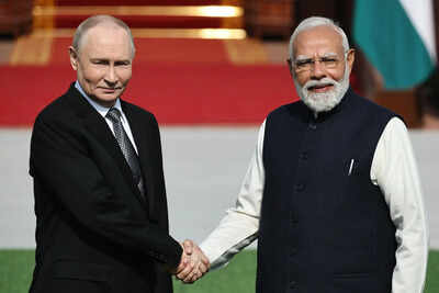 Putin and modi hold talks and announce expansion of russia india trade ties.jpg