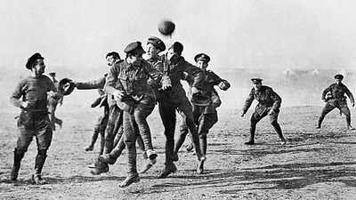 Soldiers playing football in no man39s land a year after the christmas truce in 1914 photo credit un.jpeg