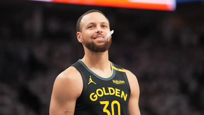 Stephen curry nba 2025.jpg