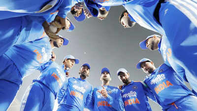 Virat team 0212 bcci.jpg