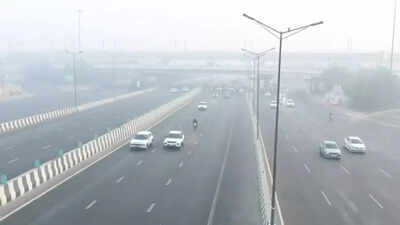 A day earlier new delhi shivered under an intense cold spell as temperatures plummeted across the na.jpeg