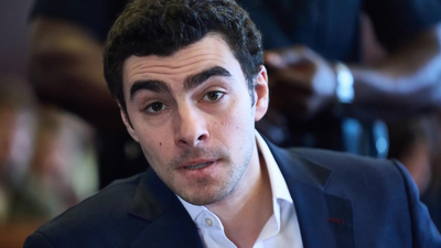 A judge barred federal prosecutors from seeking death penalty for luigi mangione.jpg