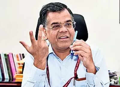 Cabinet secy rules out change in land acquisition policy.jpg