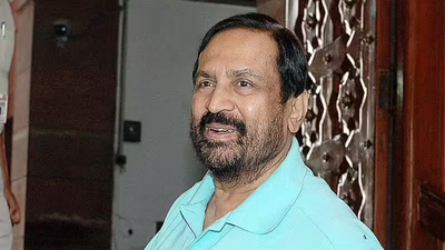 Former union minister and ex ioa chief suresh kalmadi passes away in pune.jpg