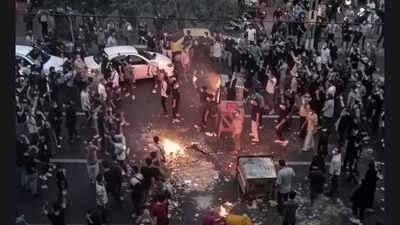 Iran agitation.jpg