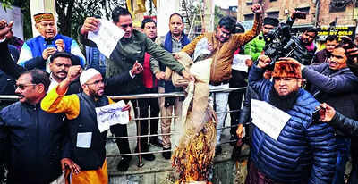 Key hindu candidate barred from contesting bdesh polls.jpg