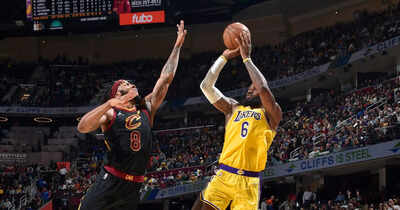 Los angeles lakers vs cleveland cavaliers.jpg