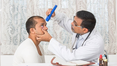 No glasses no blur you could still have glaucoma experts reveal the symptoms and debunk myths.jpg