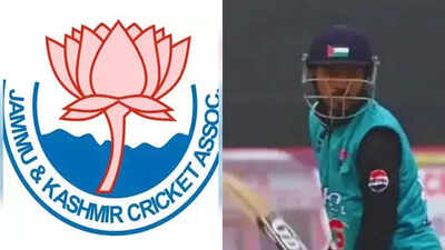 Palestinian flag at cricket match.jpg