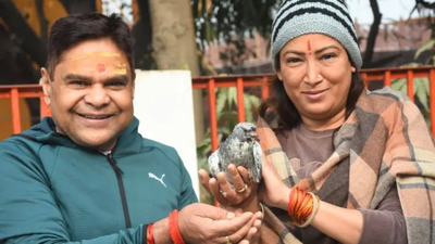 Rekha arya husband girdhari lal sahu.jpg