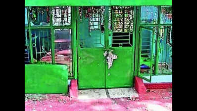 Right wing grp vows to block rebuilding of bulleh shah shrine.jpg