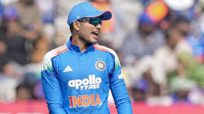 Shubman 1201 pti.jpg