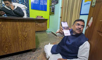 Suvendu adhikari39s convoy allegedly attacked tmc workers.jpg