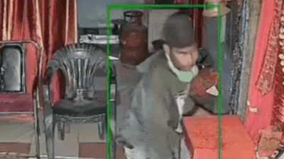 Thief prays hesitates for 15 seconds then steals donation box at lucknow temple.jpg