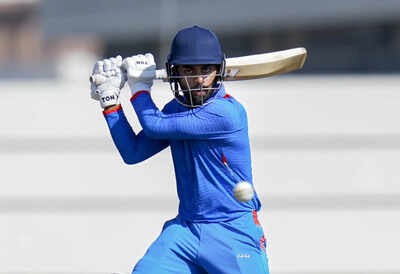 Vijay hazare trophy final vidarbha vs saurashtra.jpg