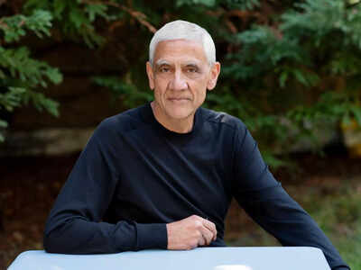 Vinod khosla foresees end of traditional careers and degrees with rise of ai.jpg
