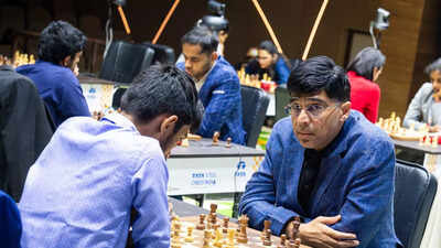 Viswanathan anand in kolkata photo by lennart ootes.jpg