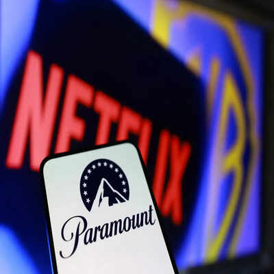 Warner bros rejects revised paramount bid sticks with netflix.jpg