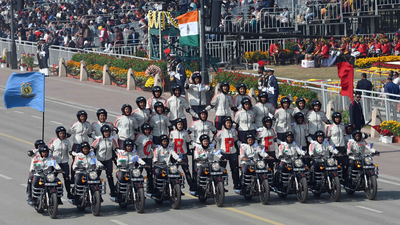 Women daredevils showing stunts on motorcycles during the republic day parade on kartavya path.jpg