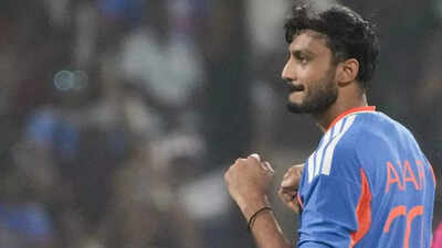 Axar patel 3.jpg