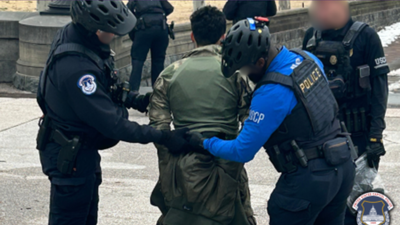 Capitol police detains 18 year old armed man source us capitol police official website.jpg