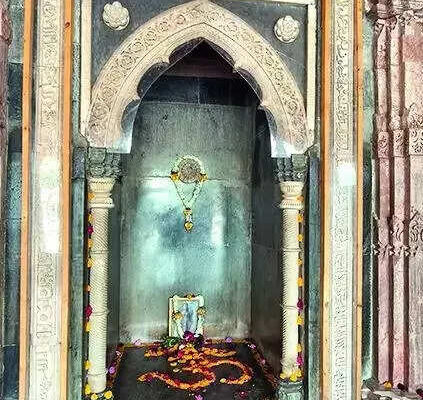 Dhar muslims to challenge asi bhojshala report in hc.jpg