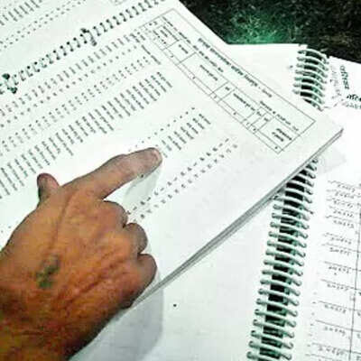 Guj electoral rolls shrink 13 to 44 crore voters after 77 lakh deletions.jpg
