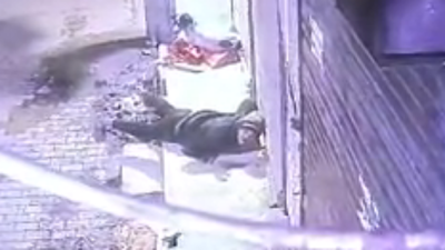 Man collapses in outer delhi at dawn passerby attempts theft instead of help.jpg