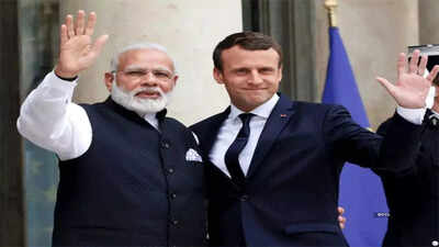 Modi macron meet file pic.jpg
