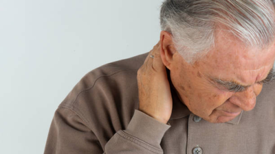 Octogenarian reclaims health after battling cervical dystonia and undergoing brain pacemaker surgery.png