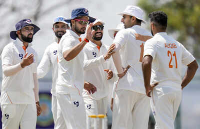 Ranji trophy 2025 26 final ka vs jampk day 3.jpg
