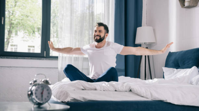 Vascular surgeon recommends simple morning routine to lower blood pressure and improve artery health.jpeg