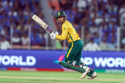 Ahmedabad feb 22 ani south africa39s quinton de kock plays a shot during the .jpg