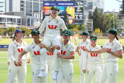 Australia v india women39s test match day 3.jpg