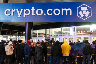 Cryptocom cuts more than 10 jobs.jpg