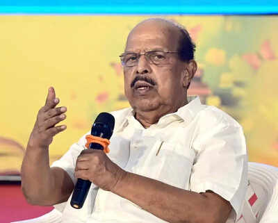 G sudhakaran left out of krishna pillai event.jpg