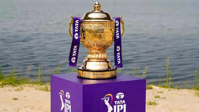 Ipl trophty 1103 s.jpg