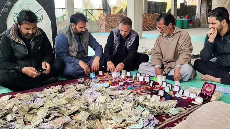 From piggy banks to gold, Kashmir rallies for Iran