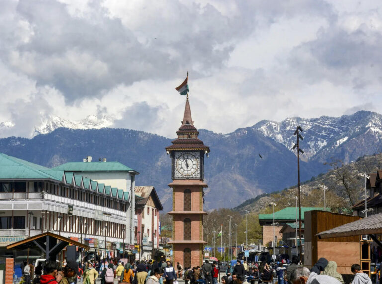 BJP drops ‘Greater Kashmir’ charge, backs J&K reorganisation bill