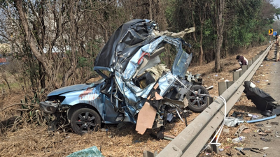 Tragedy struck the mumbai pune expressway as three iit bombay students lost their lives in a car acc.png